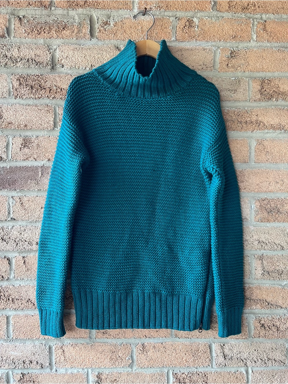 Lululemon Teal Chunky Textured Knit Turtleneck Sweater Side Zip Pullover